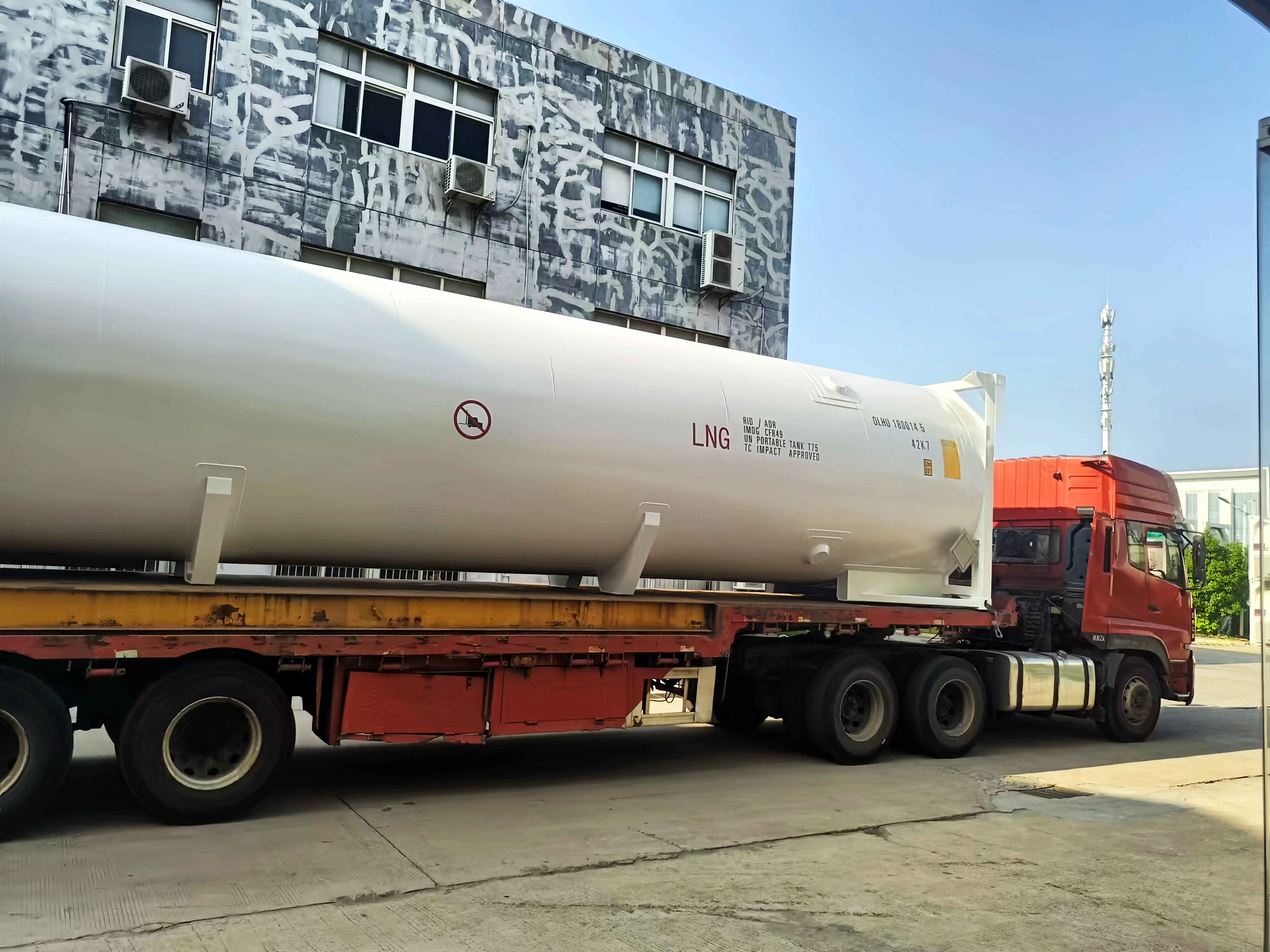 40ft 8bar LNG ISO Tank Container 40ft 8bar LNG ISO Tank Container