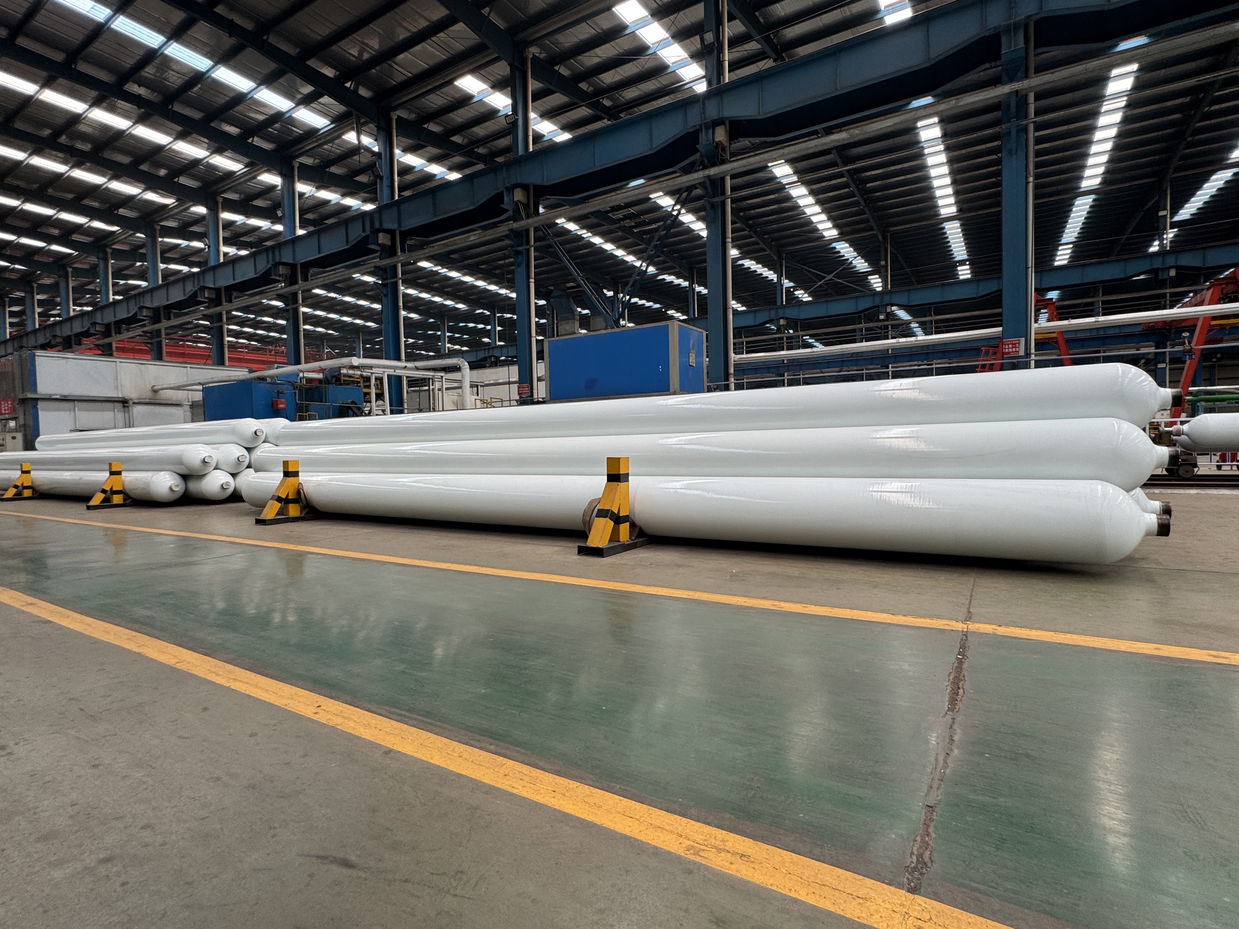 20ft Jumbo Tube Cascade (2 to 6 Tubes) 20ft Jumbo Tube Cascade (2 to 6 Tubes)
