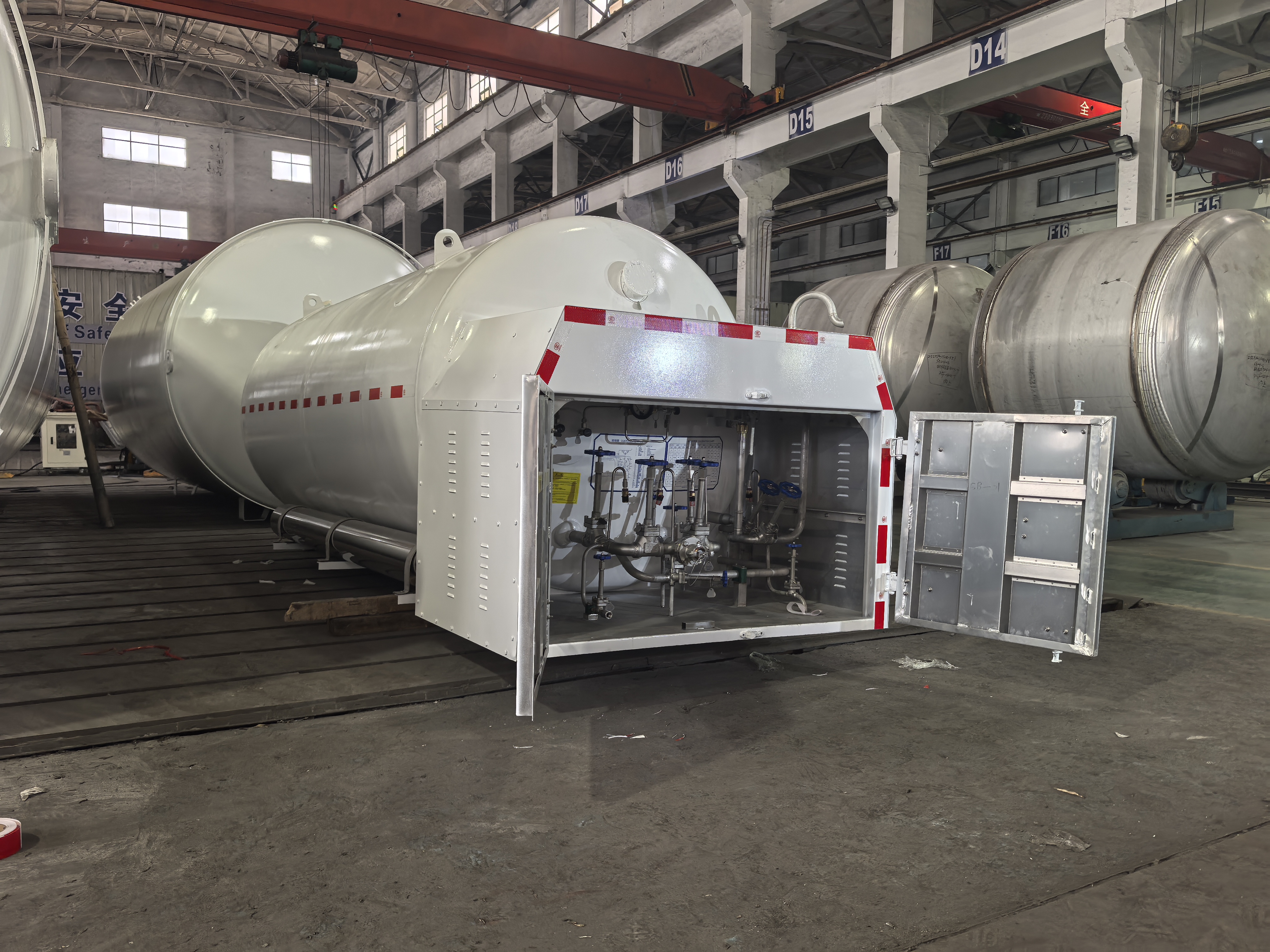 巴基斯坦槽车5立方16bar-2